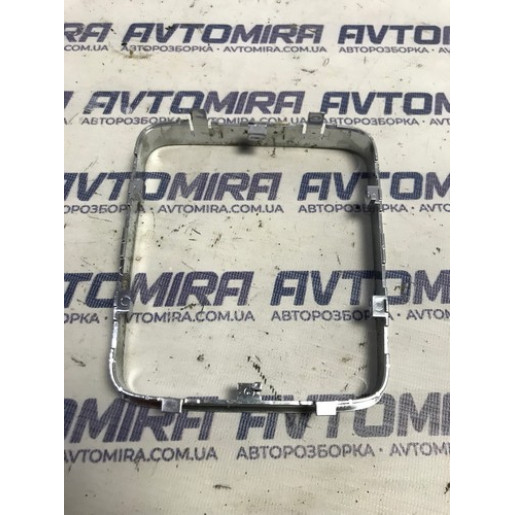 Рамка ручки коробки передач VW Passat B6 2005-2010 3C0711113E